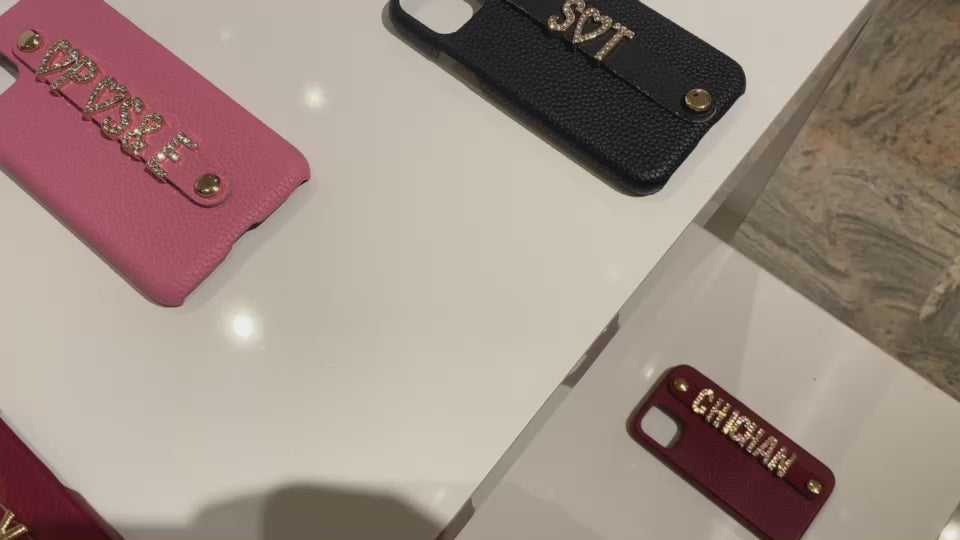 EITO. ラインストーン付きレザーケース 名入れ iphone case アイフォンケース EITO. エイトドット 高級本革